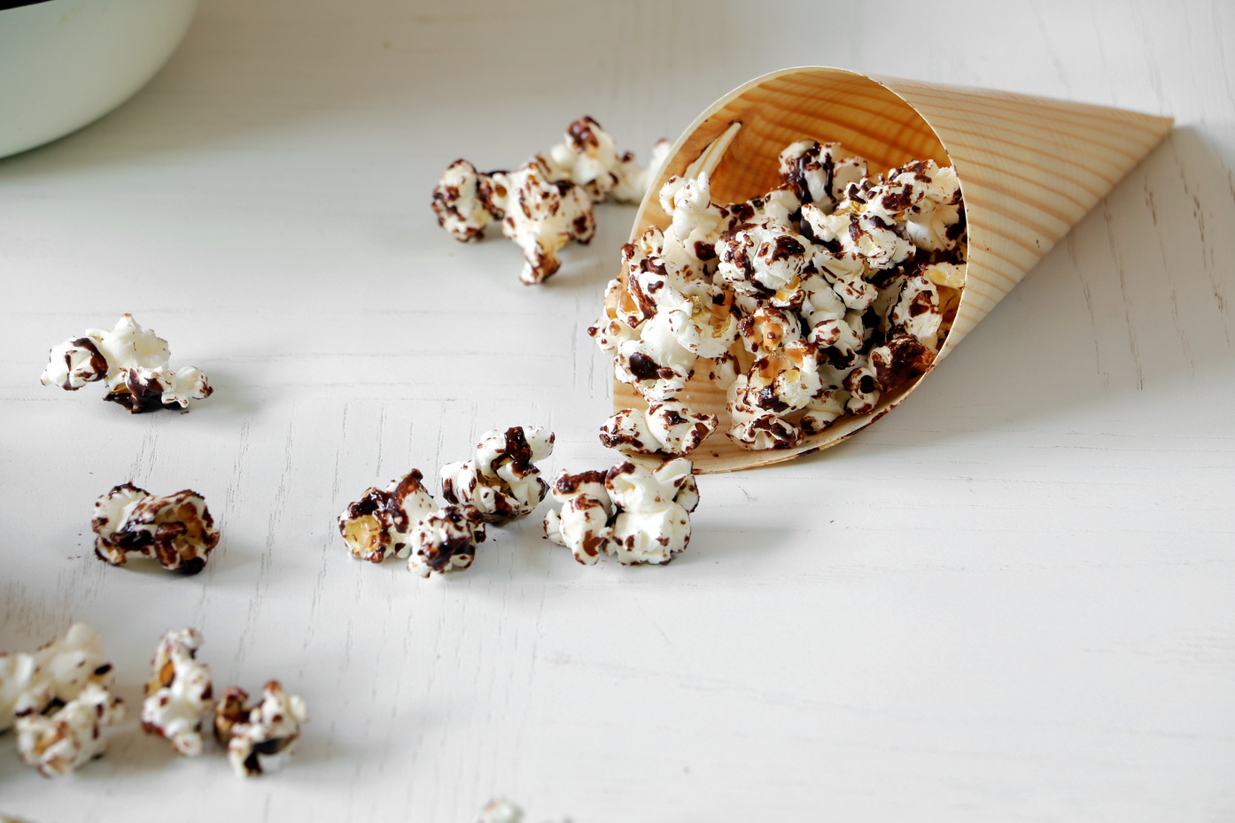 Sweet And Salty Chocolate Covered Popcorn - Neta Cooks